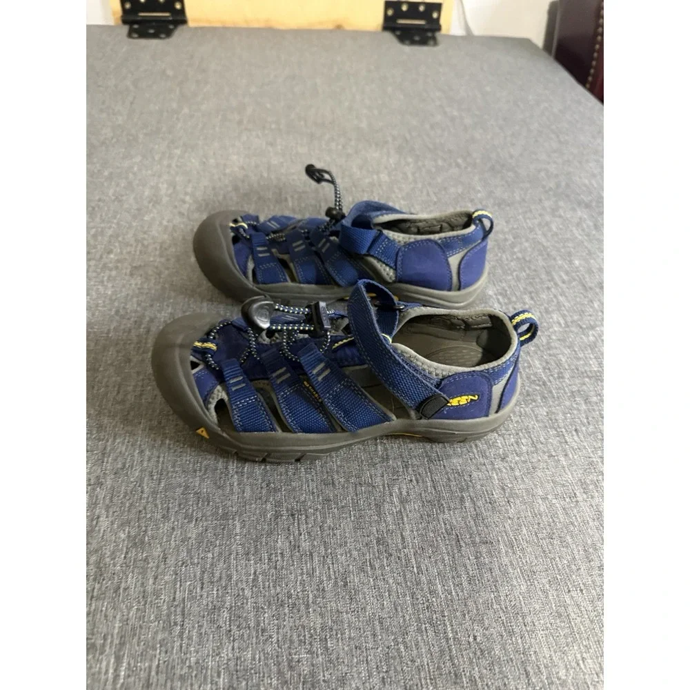 Keen Newport H2 Hiking Sandals Kid's Size 3 Blue Waterproof Bungee Cinch 1009962
